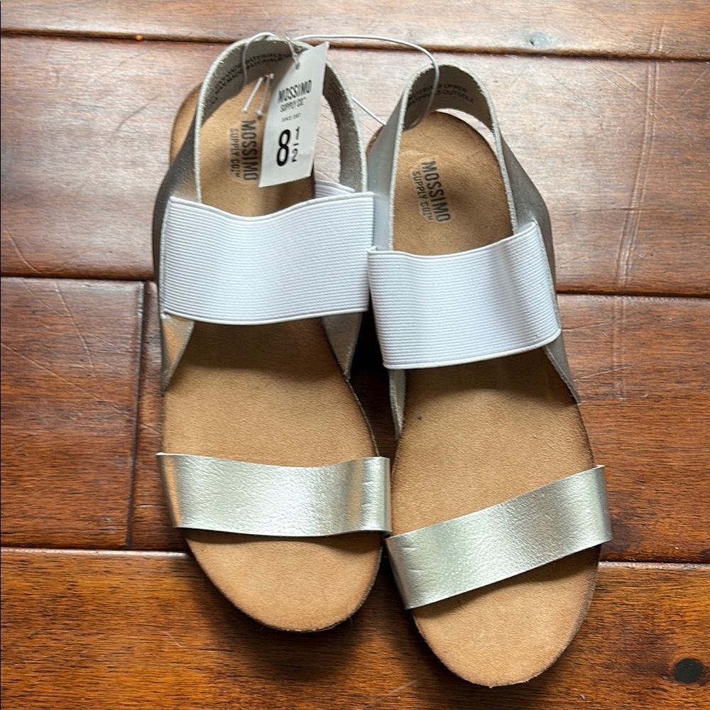 NWT Mossimo Tameka Supply Co. Silver White Sandals